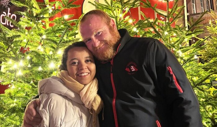 Ajude essa noiva recém-casada a voar