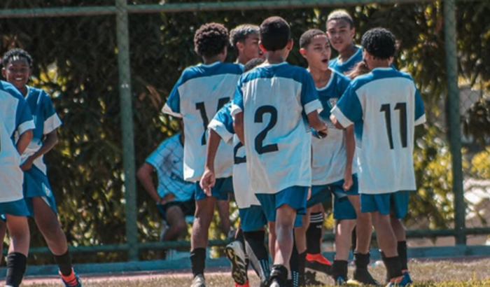 Transforme Nosso Sonho em Gol: Apoie o Sub-14 na Copa!