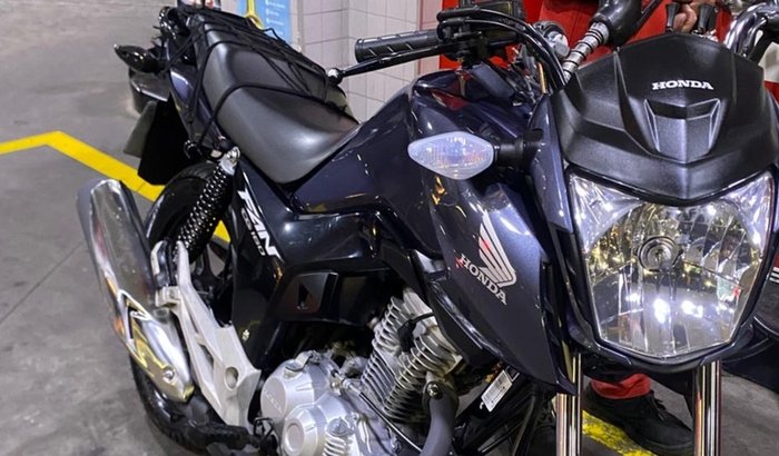 Ajude-me a recuperar meu meio de transporte roubado 🚨🏍️