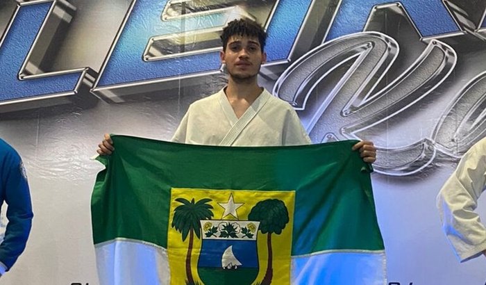 Ajude Izaias a ir para o Campeonato Brasileiro de Karatê