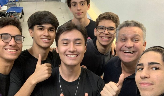 Tablet de estudos de aniversário (Carlúcio)