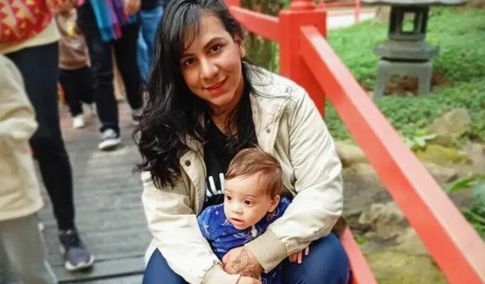 Sou uma mãe estudante e preciso pagar a faculdade, estou lutando por um futuro melhor