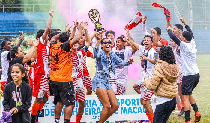 Ajude a Associação Filhos do Leão