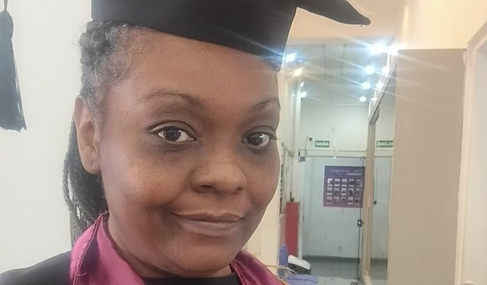 Ajude a Preta ter seu salão 