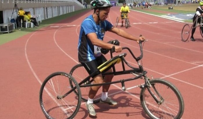 Ajude a comprar meu triciclo Petra