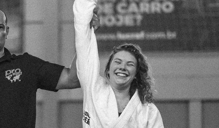 Ajuda para custear campeonatos