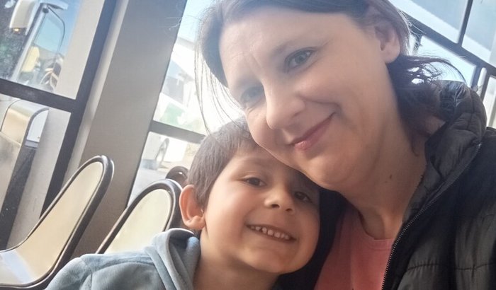 Mãe autista precisa de ajuda 