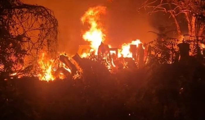 Depósito em Chamas, Corações em Ação