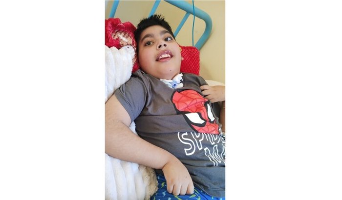 Ajude a comprar , a cadeira do Gabriel