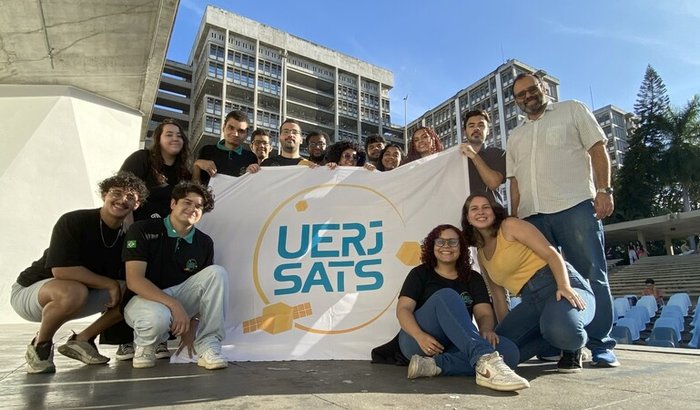 Ajuda para equipe UERJ Sats ir para o CubeDesign 2025