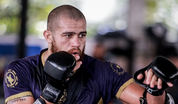 Em Busca da Vitória no LFA 216 – Ajude na Preparação!