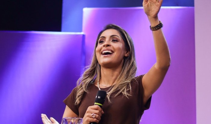 Me ajuda a ir para a África??