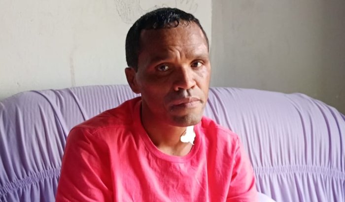 Ajude o Nino a recomeçar após um acidente de moto