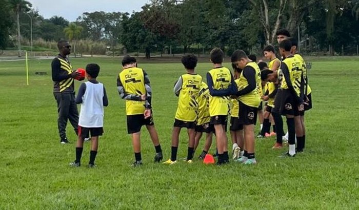 Compra de materiais de uso para as aulas da RG Sport Academy.