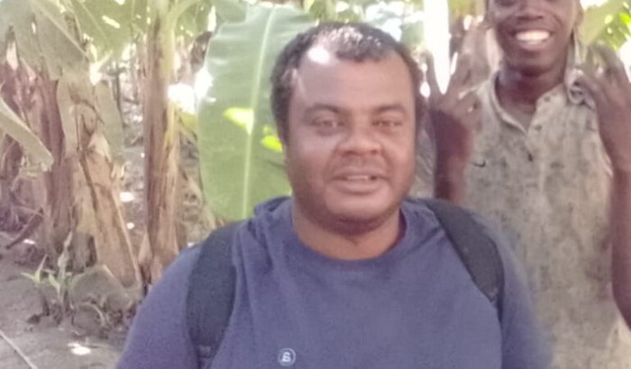 Essa vaquinha e pra ajudar Genival Wilian a voltar Delfinópolis 