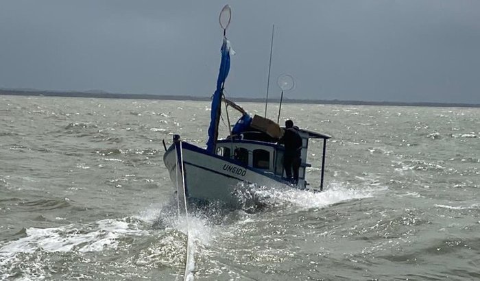 Recuperação da embarcação ungido