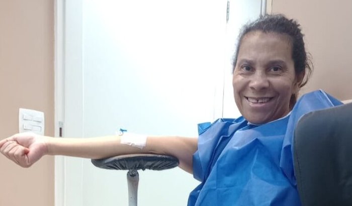 Ajuda solidária para tratamento da minha mãe Deronice contra o câncer de colo do útero estágio intermediário