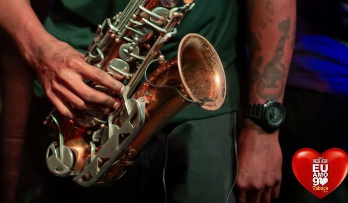 Ajudar a comprar outro saxofone