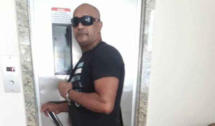 Complemento para o enterro do Grande Amigo Eliezer