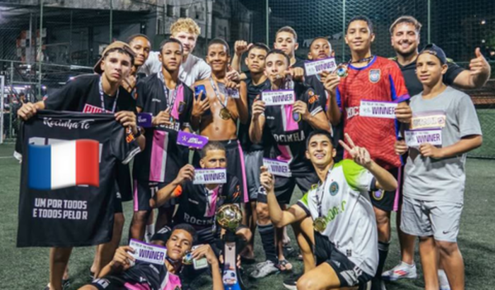 Jovens jogadores da Rocinha