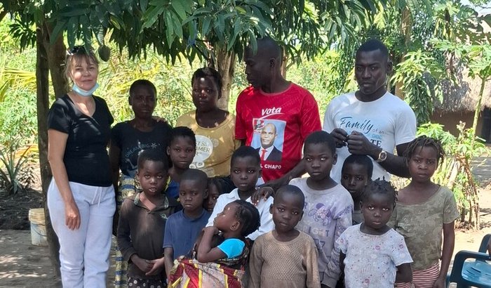 “Apoie a missão: uma moto para levar ajuda às famílias”