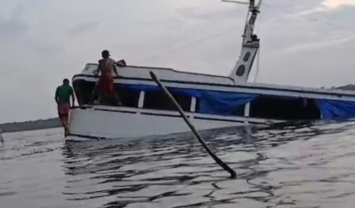 Naufragio barco  Luiz guilherme