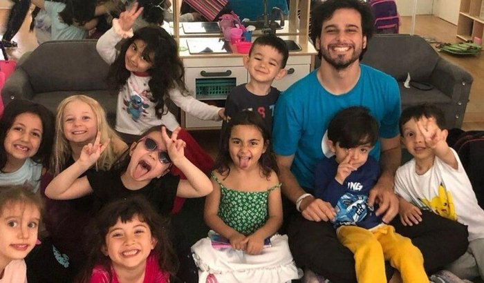 Ajude a AEBAS a receber um voluntário global!