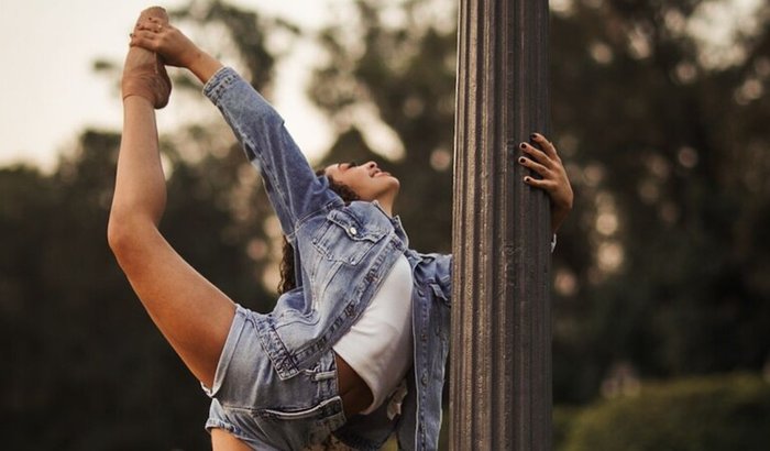 Bailarina rumo a Argentina
