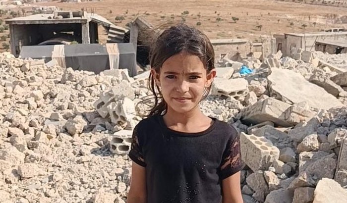 Me ajude a comprar comida e agua 