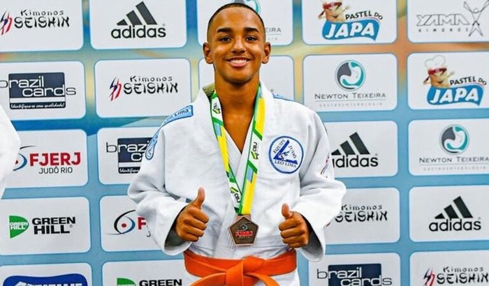 AJUDE UM ATLETA 🥋