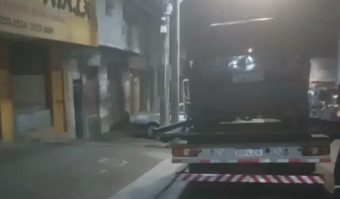 Pagar documento do carro preso 