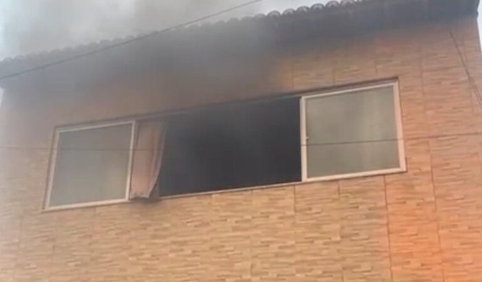 "Ajude Leninha a Reconstruir o Lar Após Incêndio!"