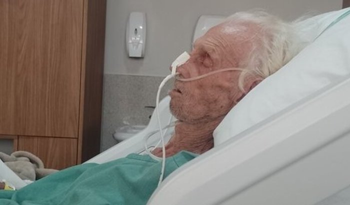 Em Prol de Uma Cama Hospitalar