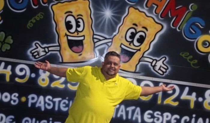 Ajude a reconstruir o point dos amigos