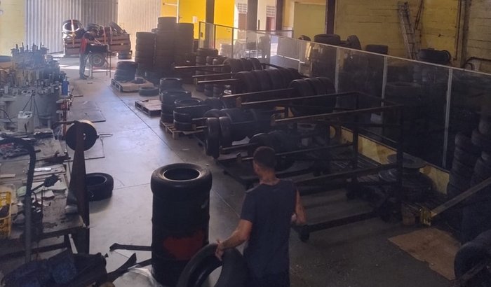 Ajudando a salvar nosso sonho, o sustento de nossa família.