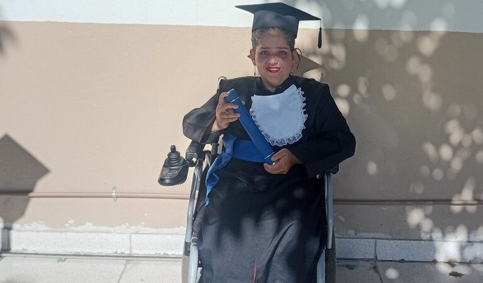 Comprar duas baterias para a cadeira motorizada da Gabi 