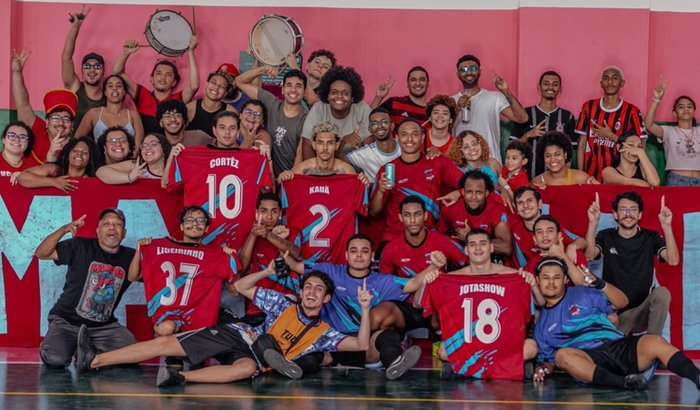 Ajude a Associação Atlética Acadêmica Mamutes a conquistar o título!