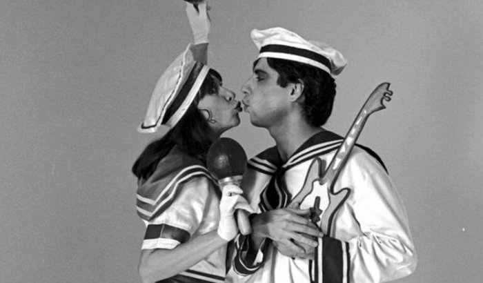 Ajude as namoradinhas a se verem