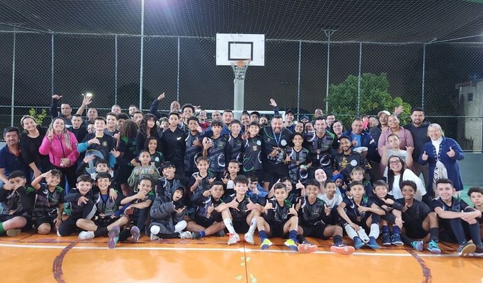 Salve os Meninos do Vale!