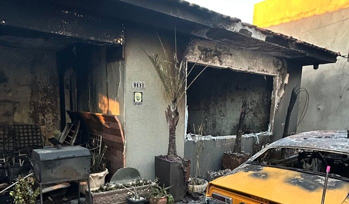 Ajude Ari e Meire a Reconstruir a Casa perdida no incêndio.