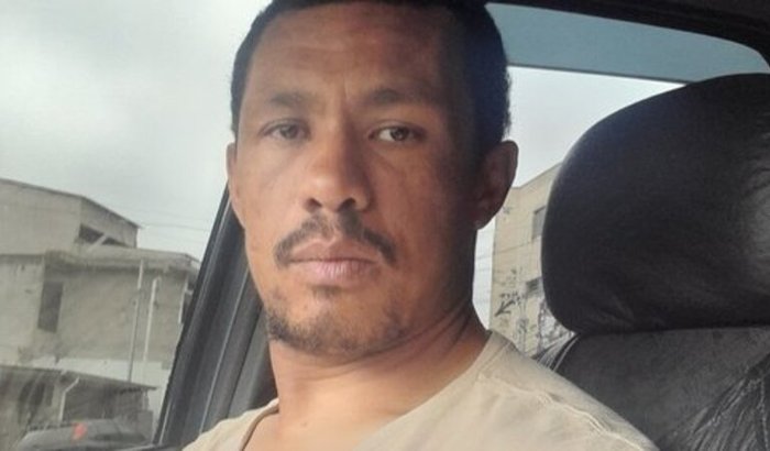 Me ajudem a concertar meu veículo de trabalho 