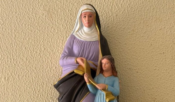 Vamos ajudar a Dona Graça