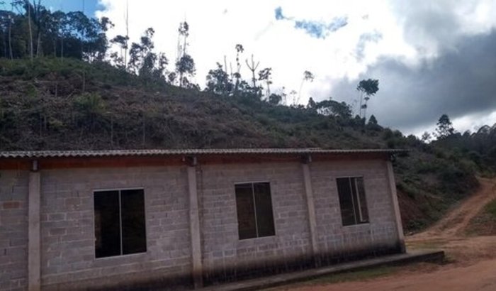 Ajuda para reforma da Igreja e material