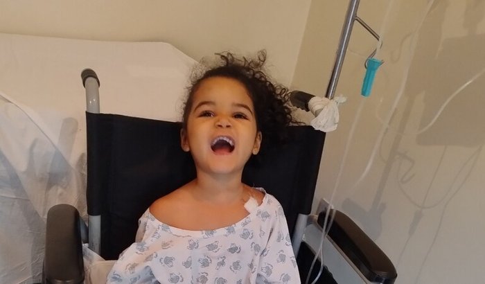 Ajude a Maria Luísa vencer a leucemia