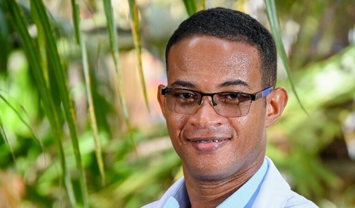 Apoie Adriano em sua formação em medicina