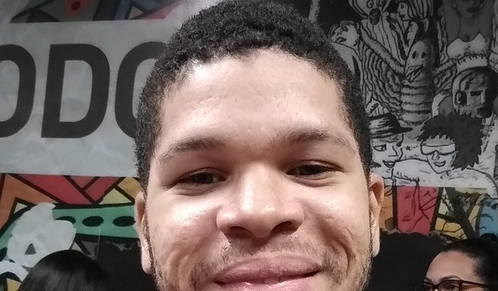  Campanha Solidária: Um Novo Telefone para Lucas Sousa - De Volta aos Estudos e ao Trabalho! 