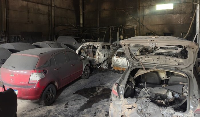 O INCÊNDIO NÃO VAI NOS PARAR