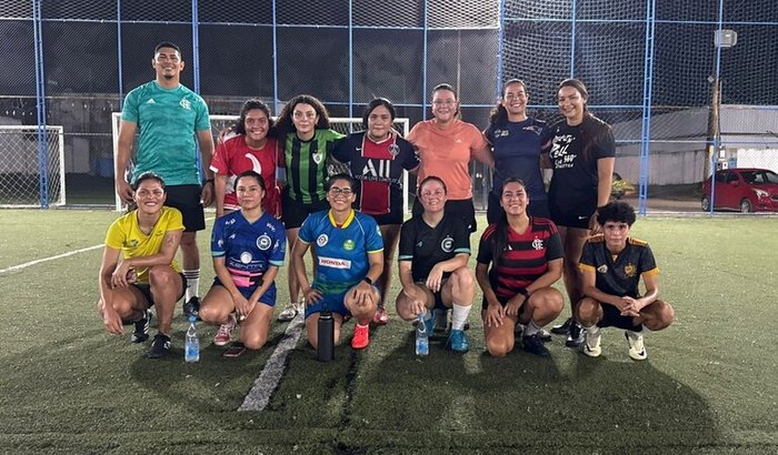 Ajuda para compra de uniforme do time feminino