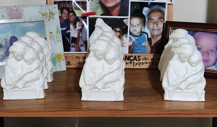 Leve Deus de volta para os lares brasileiros!