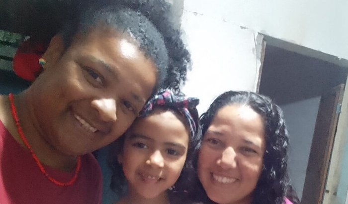 Ajuda a buscar Nossa Neta para passar as Férias com Agente.